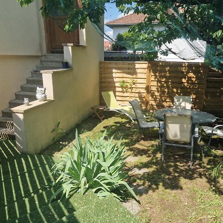 Appartement Independant Dans Maison Avec Jardinet, Au Calme Sérézin-du-Rhône المظهر الخارجي الصورة