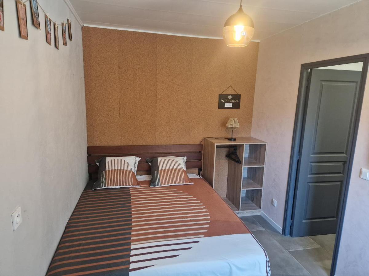 Appartement Independant Dans Maison Avec Jardinet, Au Calme Sérézin-du-Rhône المظهر الخارجي الصورة